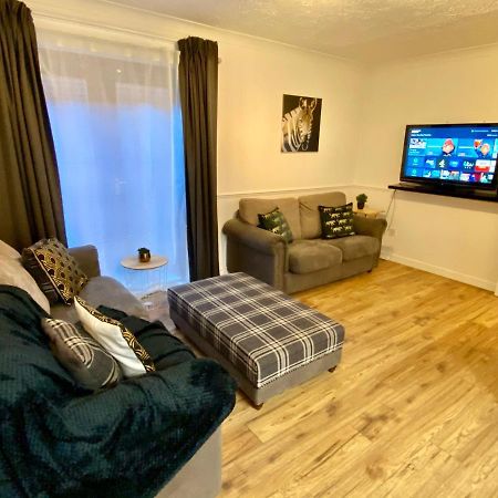 Easyrest Spalding - 4 Beds & Free Parking - Central & Modern Open Plan Apartment - Convenient Location Экстерьер фото